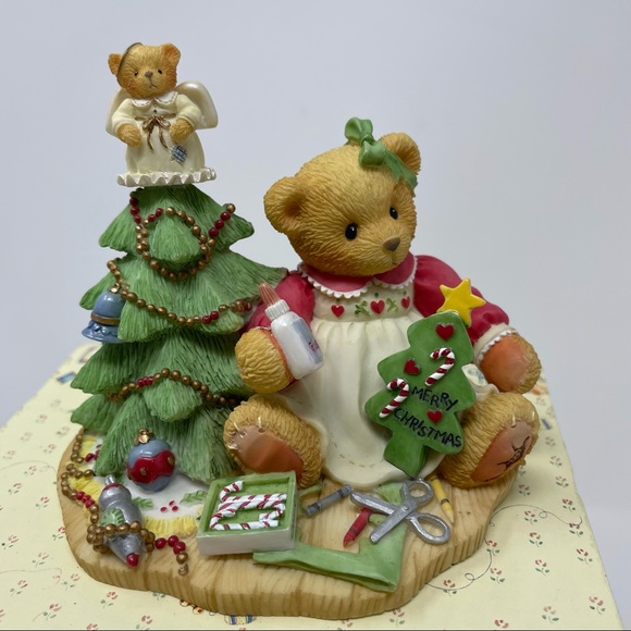 1997 Cherished Teddies 310735A Lynn “ Girl with Christmas Tree - Picture 1 of 12